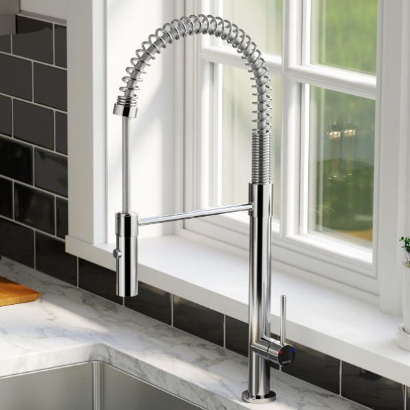 Karran Bluffton Single-Handle Pull-Down Sprayer Kitchen Faucet